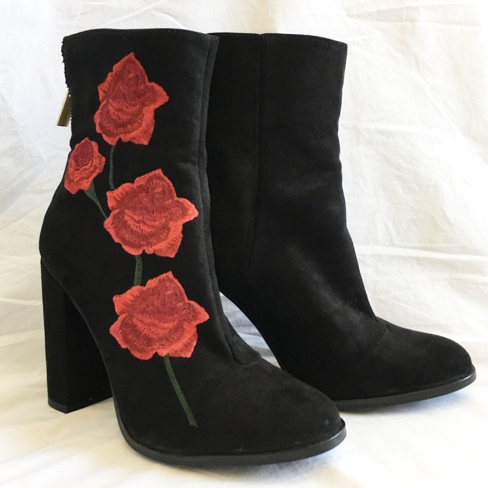 COPY - New rose embroidery suede boot